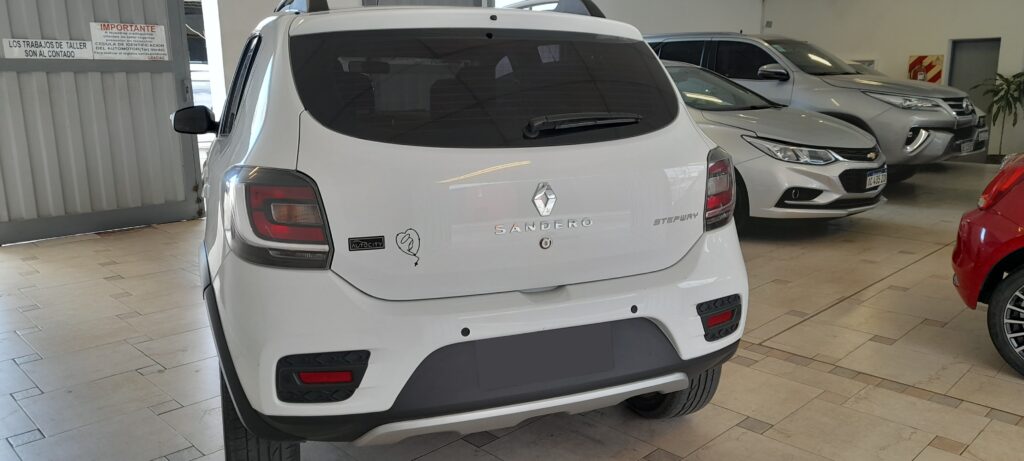 RENAULT SANDERO STEPWAY PRIVILEGE