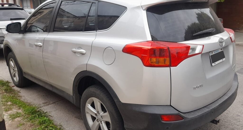 TOYOTA RAV4