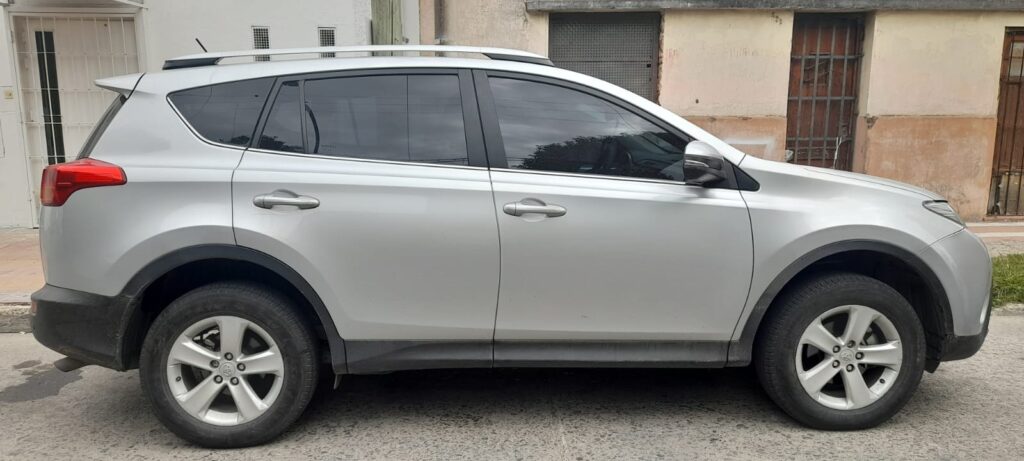 TOYOTA RAV4