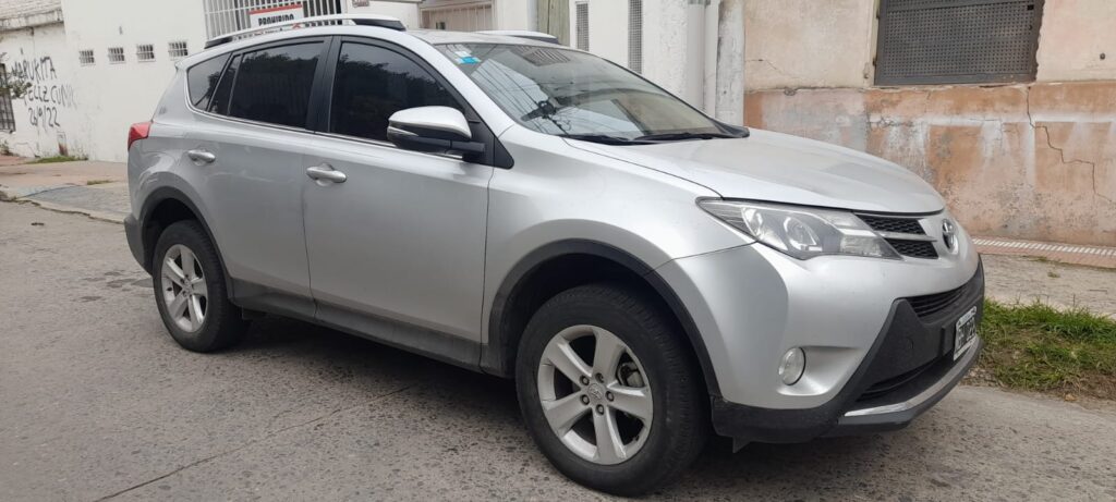 TOYOTA RAV4