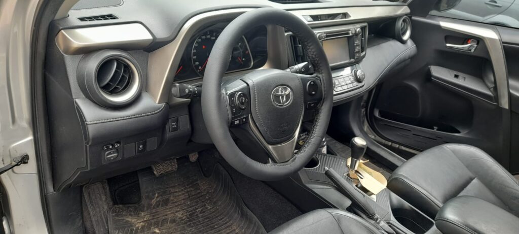 TOYOTA RAV4