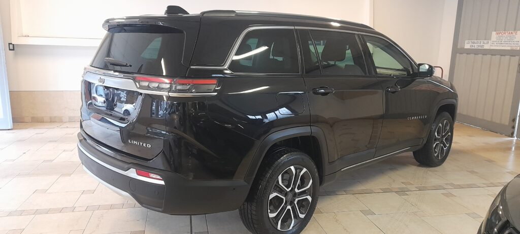 JEEP COMMANDER LIMITED