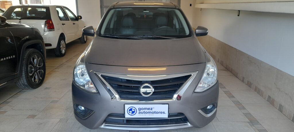 NISSAN VERSA