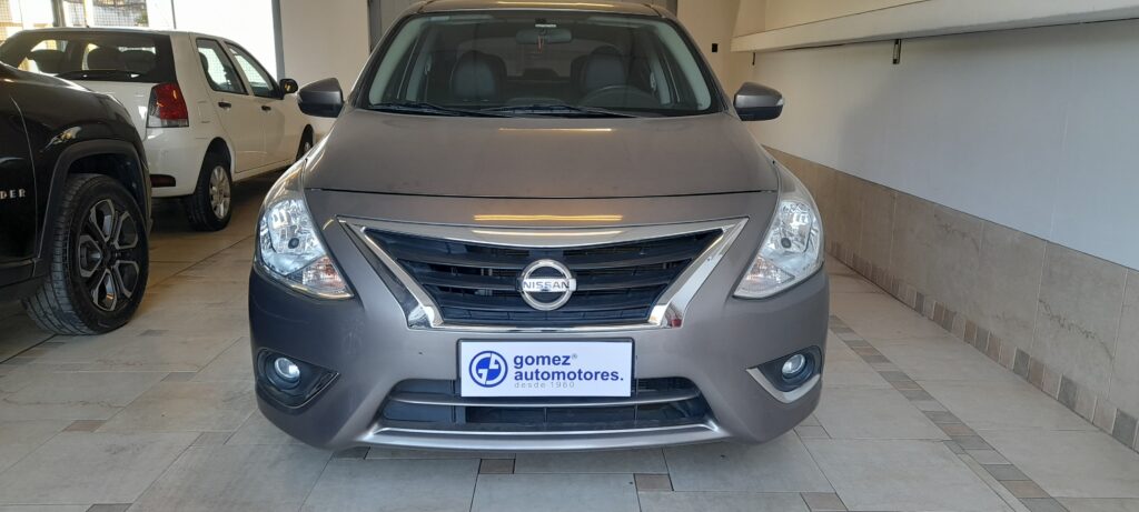NISSAN VERSA