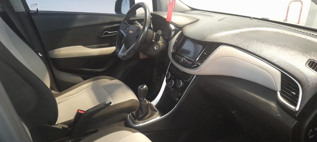 CHEVROLET TRACKER LTZ