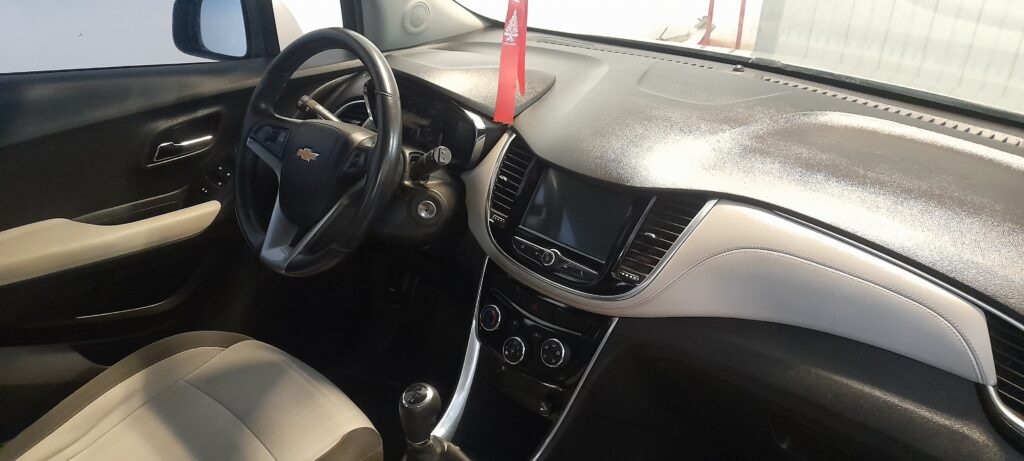 CHEVROLET TRACKER LTZ