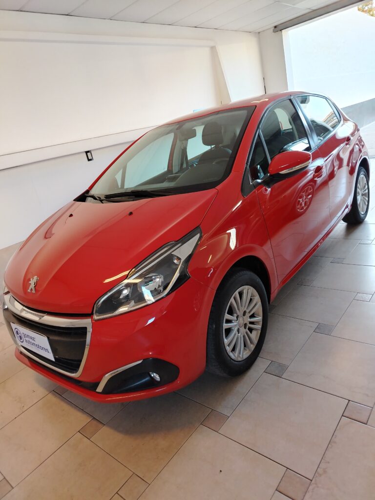 PEUGEOT 208 ALLURE