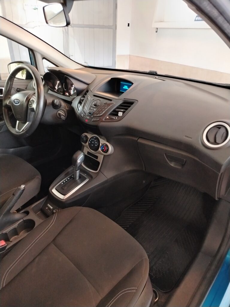 FORD FIESTA SE POWERSHIFT