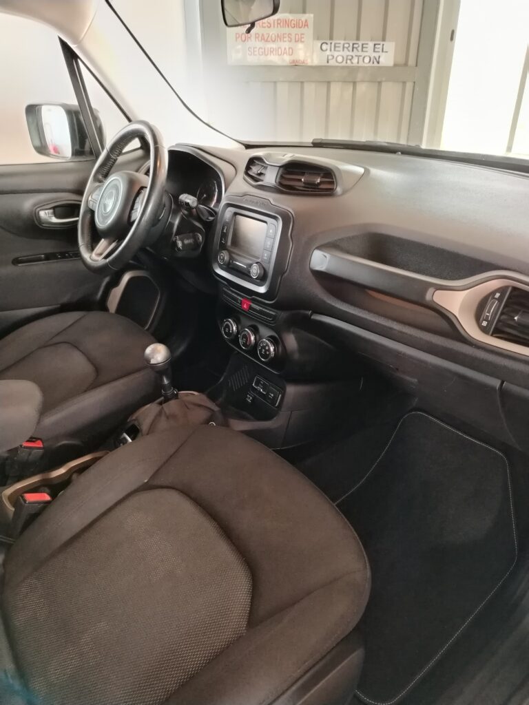 JEEP RENEGADE SPORT PLUS