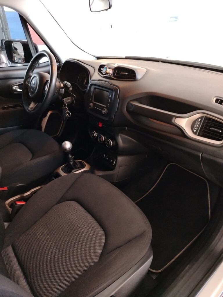 JEEP RENEGADE SPORT PLUS