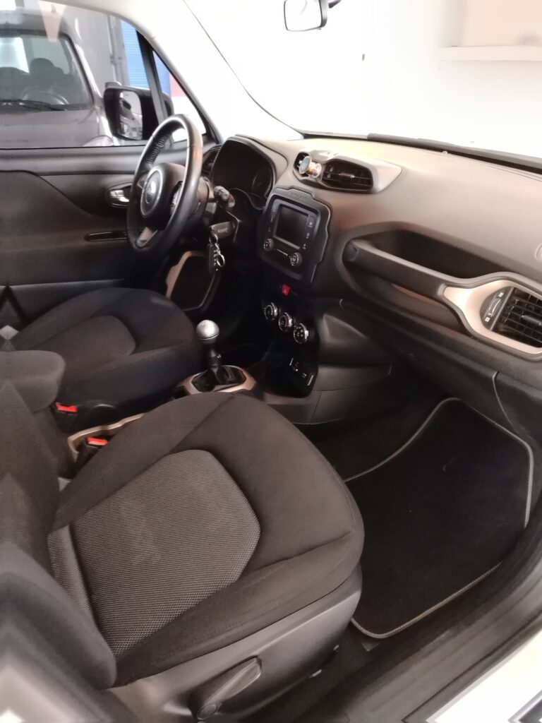 JEEP RENEGADE SPORT PLUS