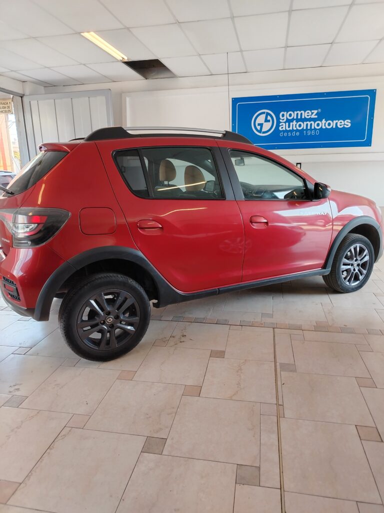 RENAULT SANDERO STEPWAY PRIVILEGE