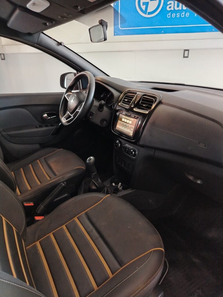 RENAULT SANDERO STEPWAY PRIVILEGE