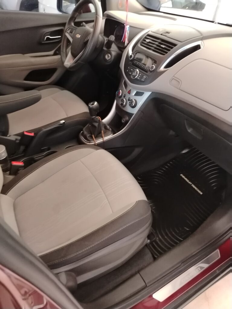 CHEVROLET TRACKER LTZ MT