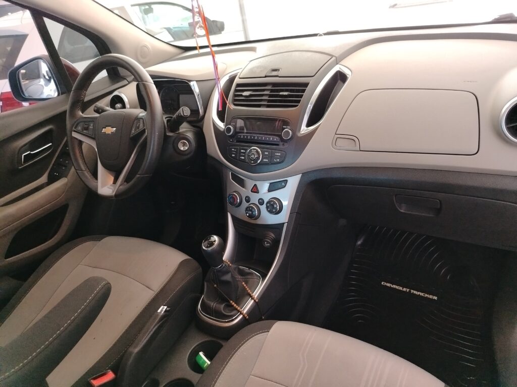 CHEVROLET TRACKER LTZ MT