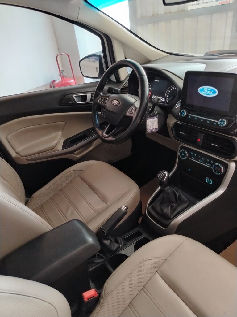 FORD ECOSPORT TITANIUM