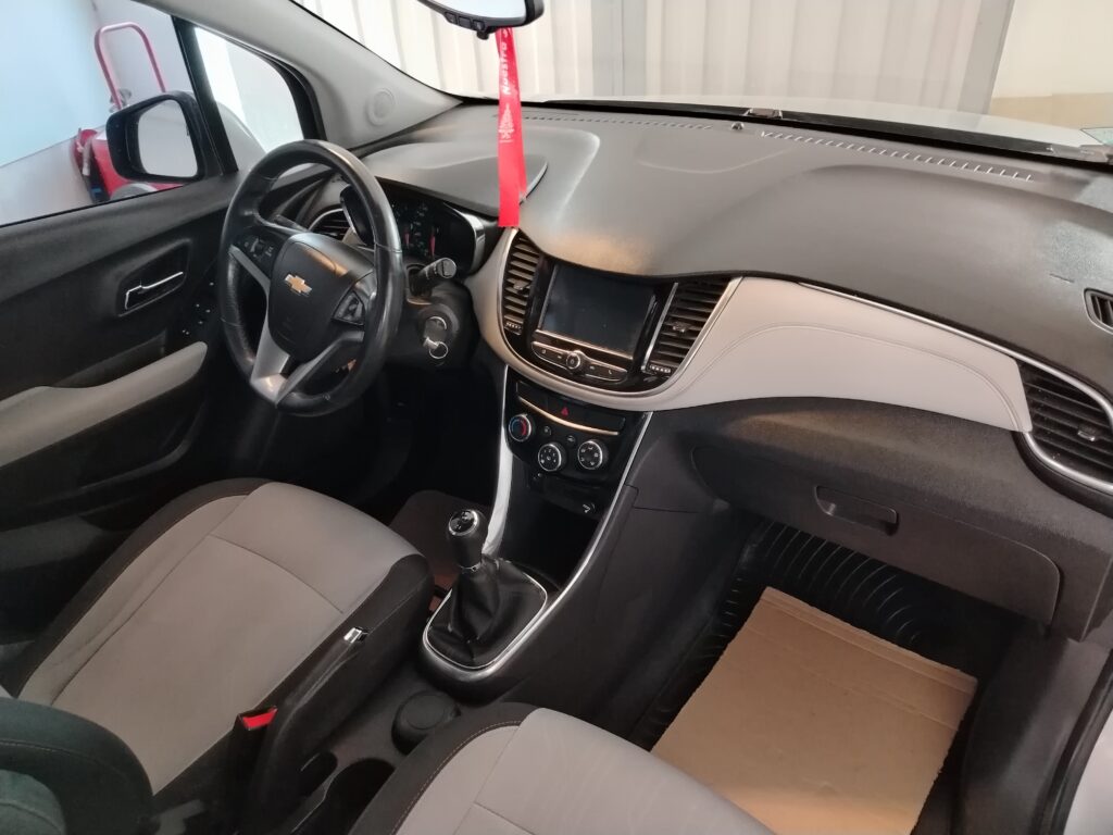 CHEVROLET TRACKER LTZ