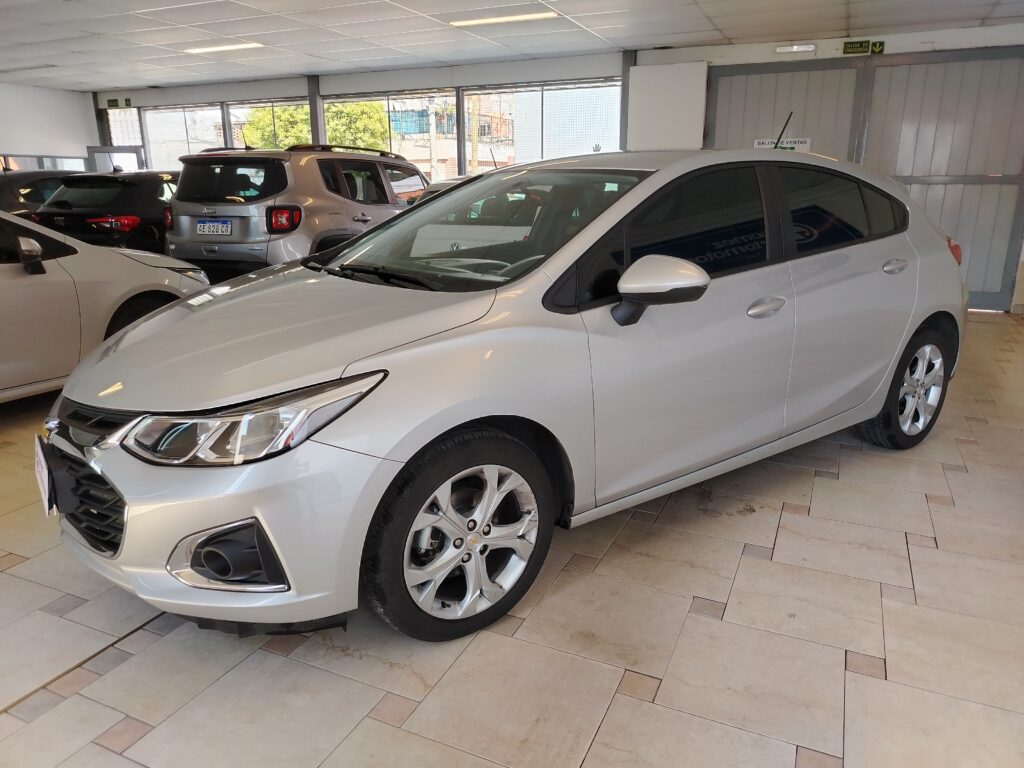 CHEVROLET CRUZE LT AT