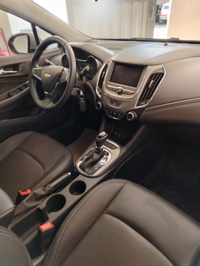 CHEVROLET CRUZE LT AT