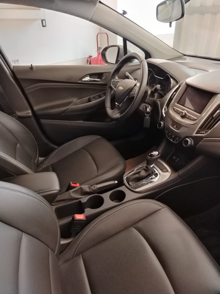 CHEVROLET CRUZE LT AT