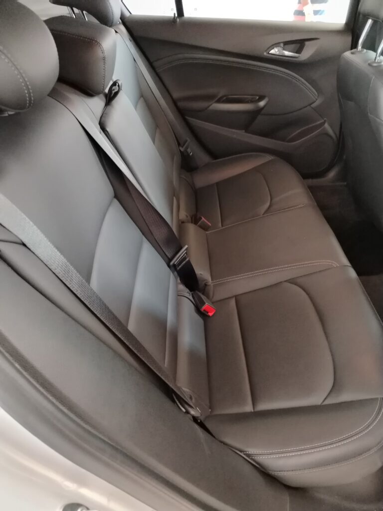 CHEVROLET CRUZE LT AT