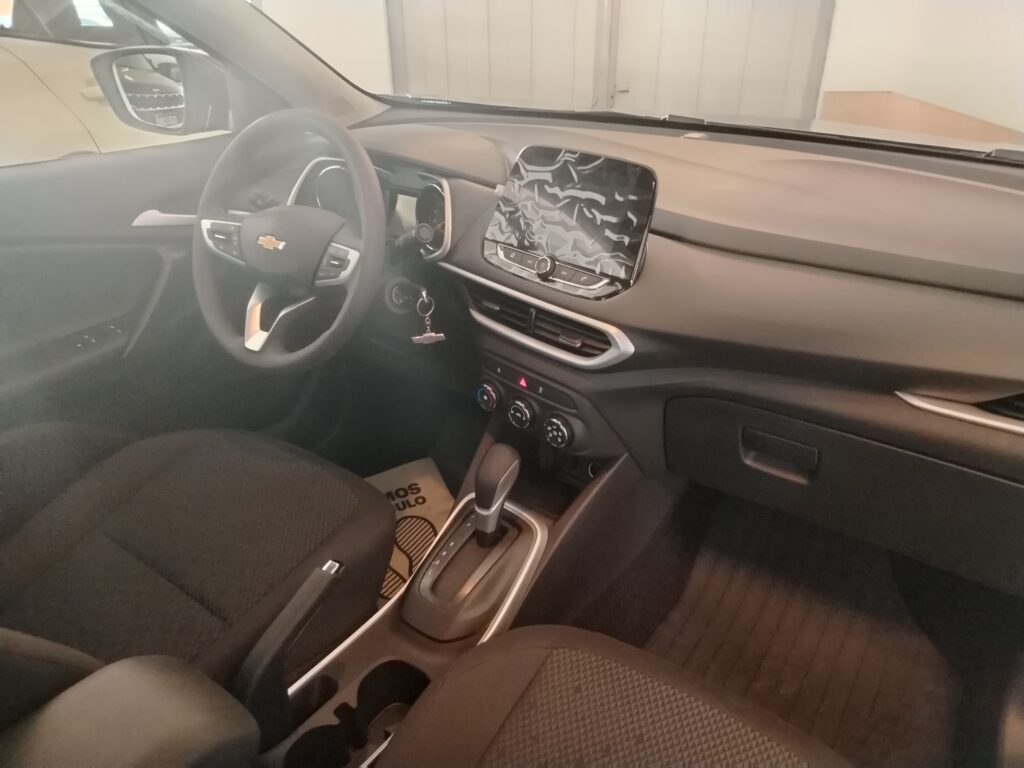 CHEVROLET TRACKER AT