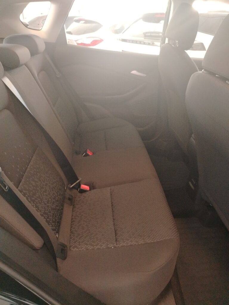 CHEVROLET TRACKER AT