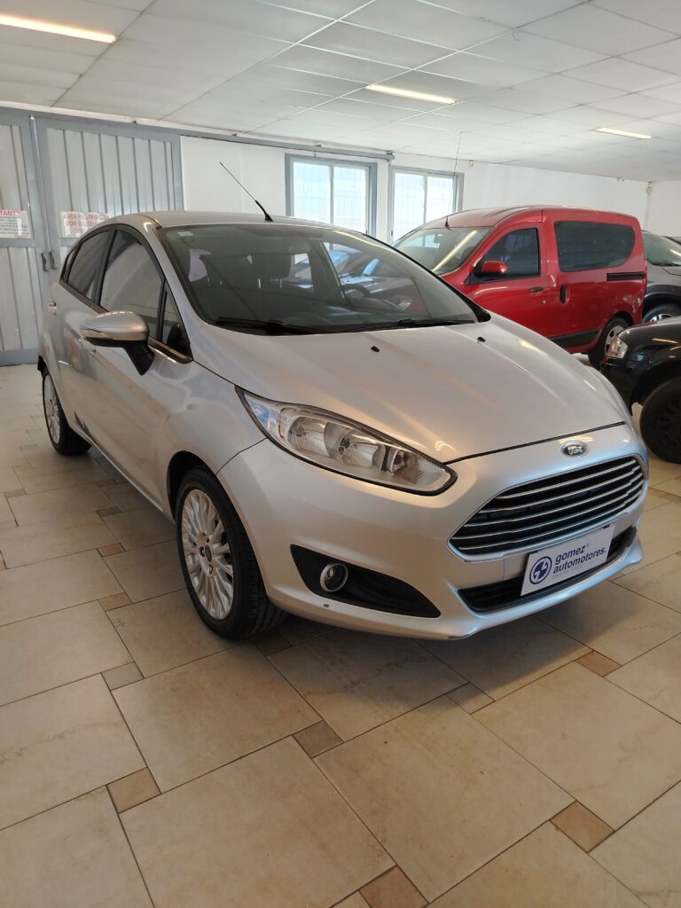 FORD FIESTA KD SE