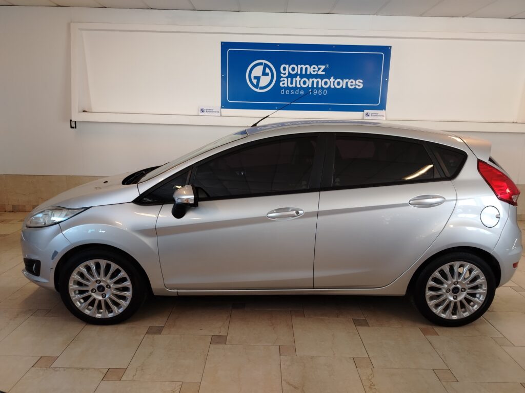 FORD FIESTA KD SE