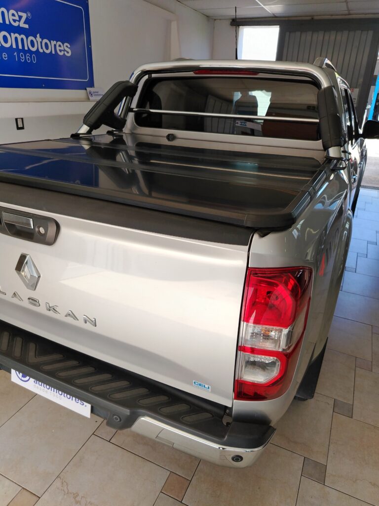 RENAULT ALASKAN ICONIC