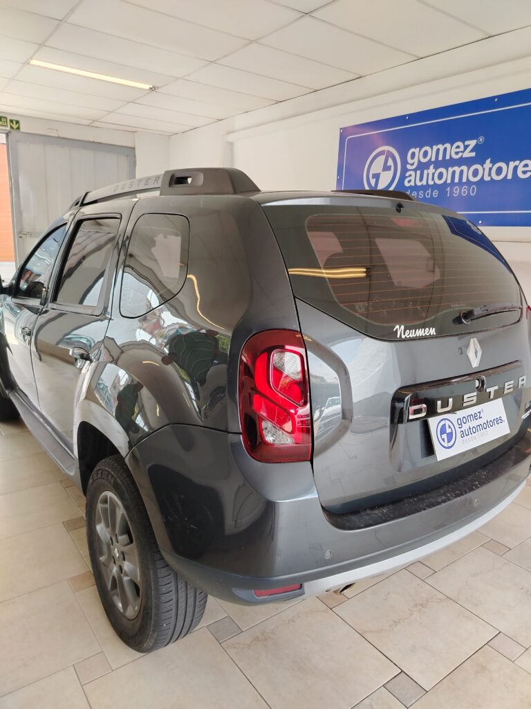 RENAULT DUSTER