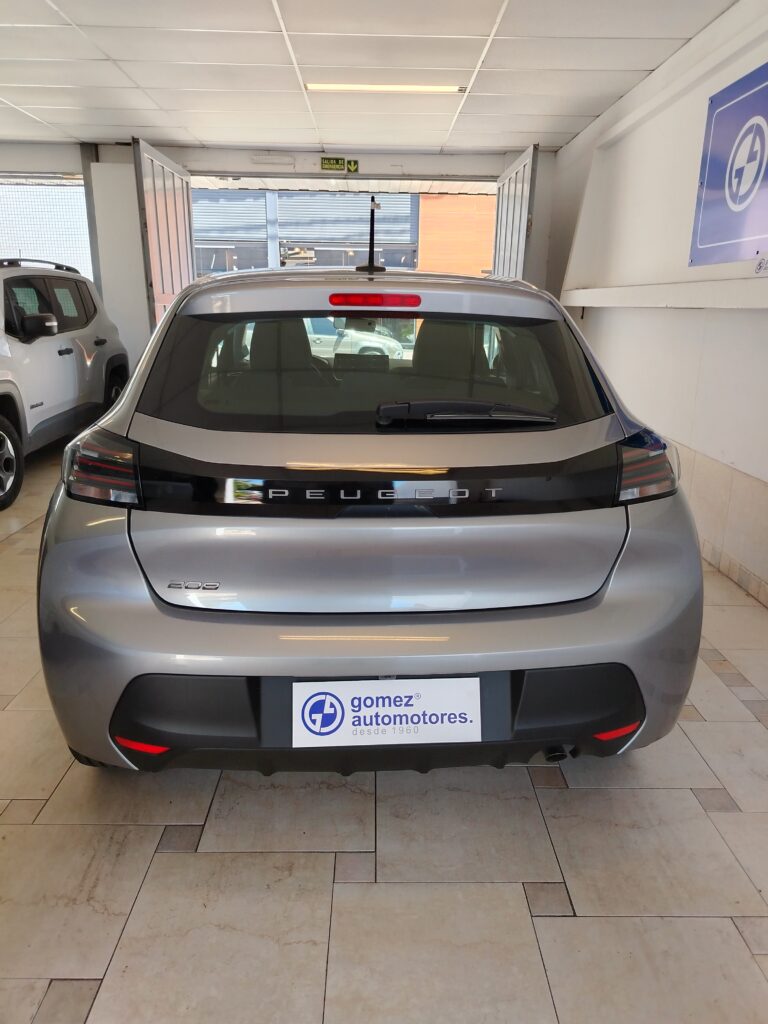 PEUGEOT 208 ALLURE AT