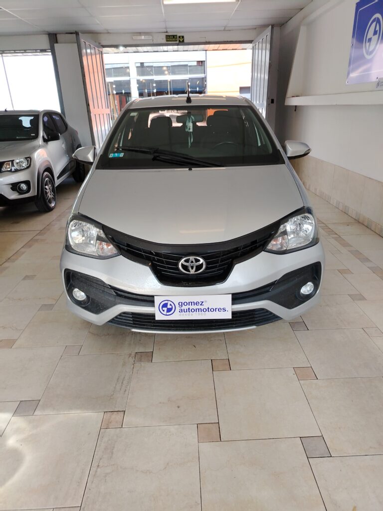 TOYOTA ETIOS XLS MT