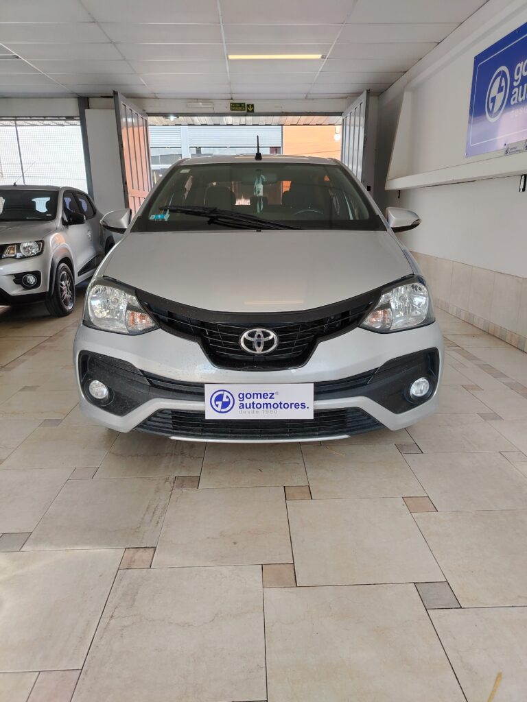 TOYOTA ETIOS XLS MT