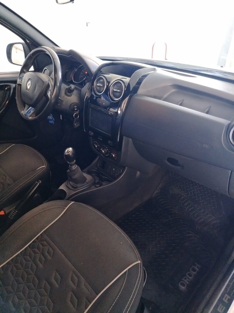RENAULT DUSTER OROCH OUTSIDER