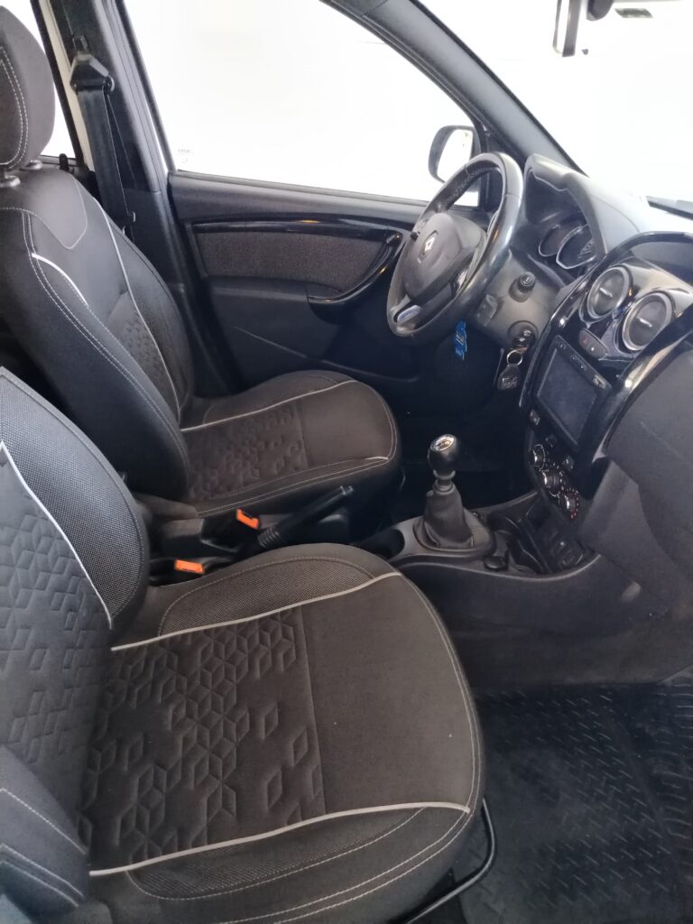 RENAULT DUSTER OROCH OUTSIDER