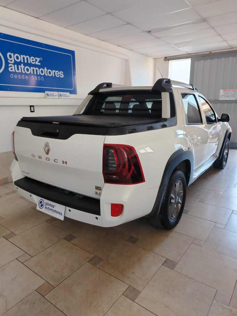 RENAULT DUSTER OROCH OUTSIDER