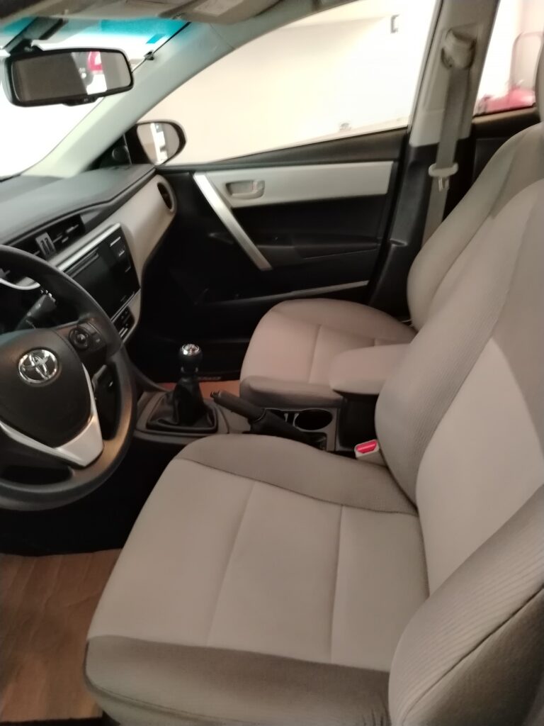 TOYOTA COROLLA XEI MT