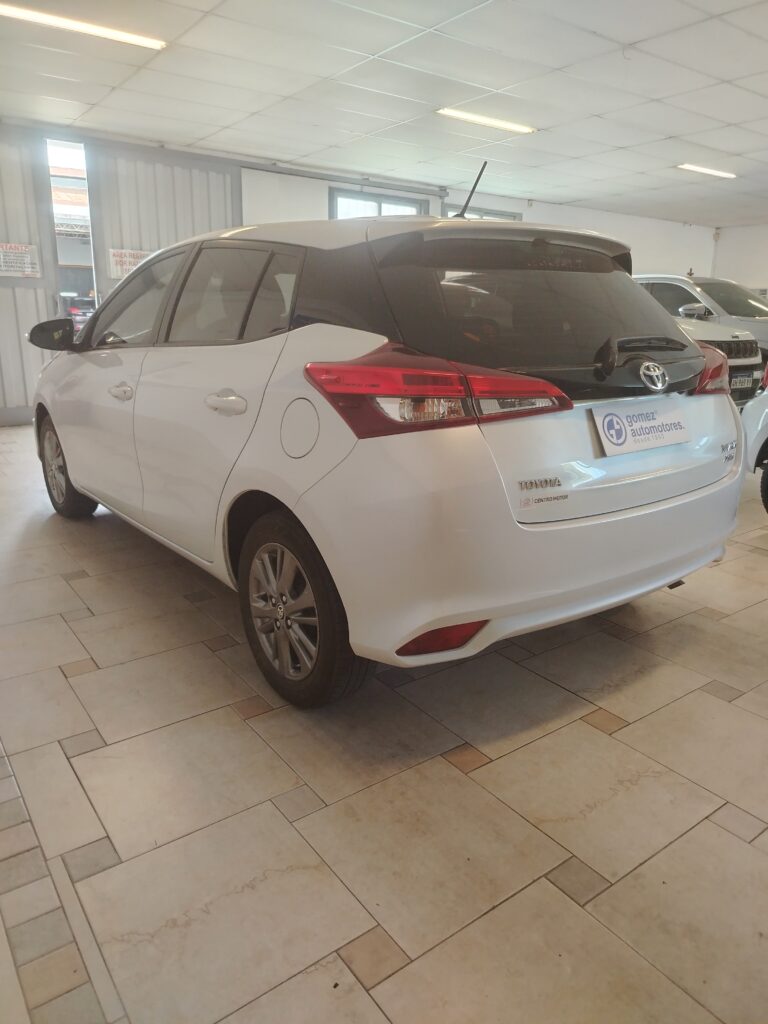 TOYOTA YARIS XLS CVT