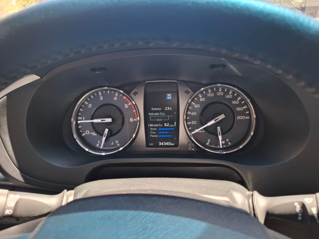 TOYOTA HILUX SRV 4X4