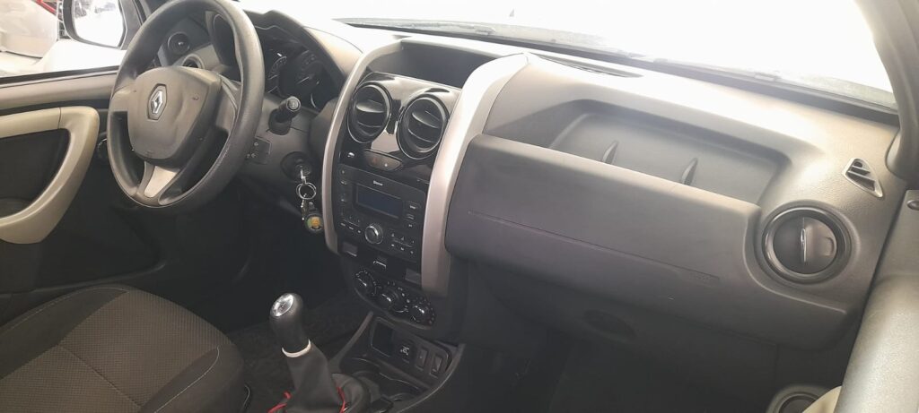 RENAULT DUSTER CONFORT