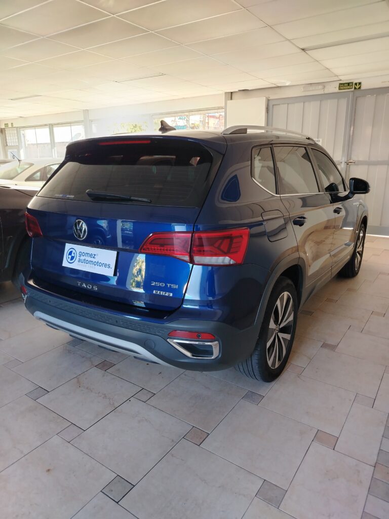 VW TAOS HIGHLINE