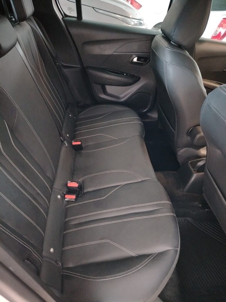 PEUGEOT 208 FELINE AT