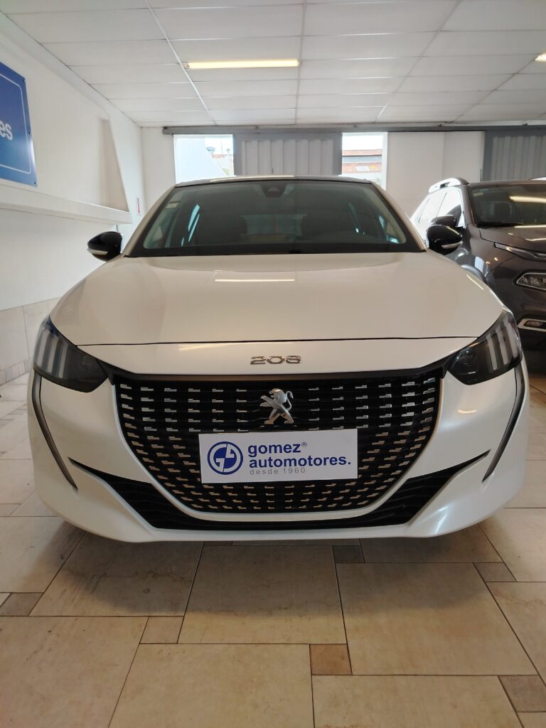 PEUGEOT 208 FELINE AT