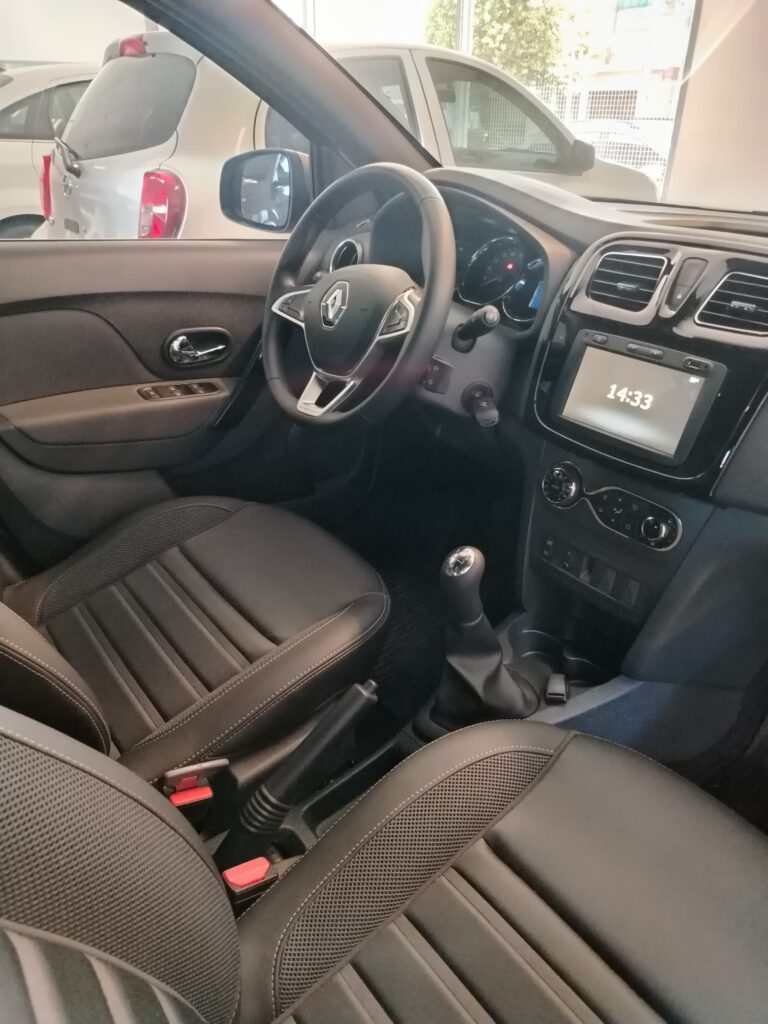 RENAULT SANDERO STEPWAY INTENS