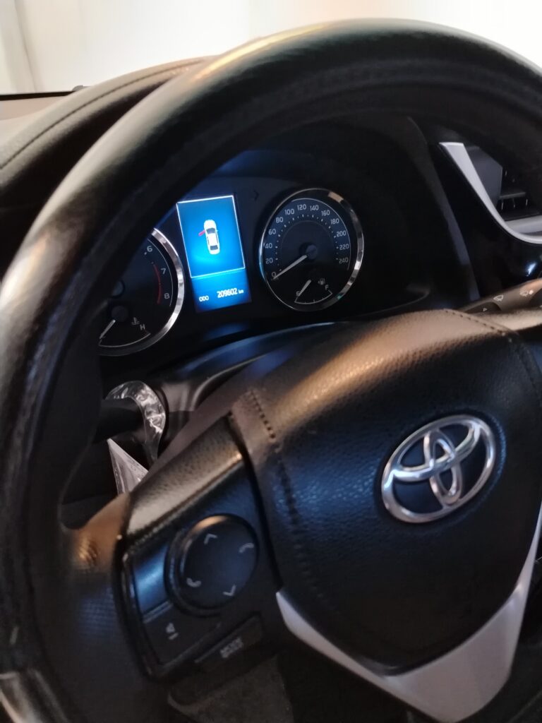 TOYOTA COROLLA XEI CVT