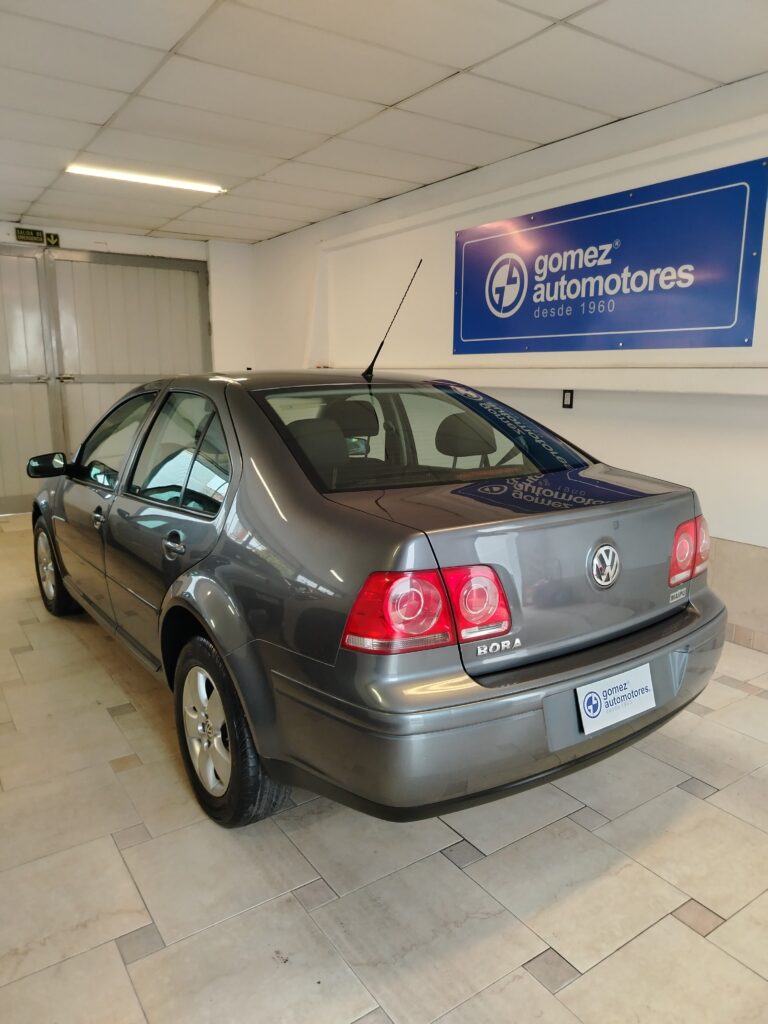 VOLKSWAGEN BORA TRENDLINE