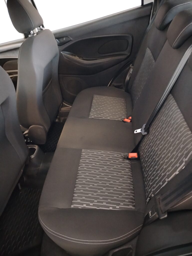 FORD KA SE