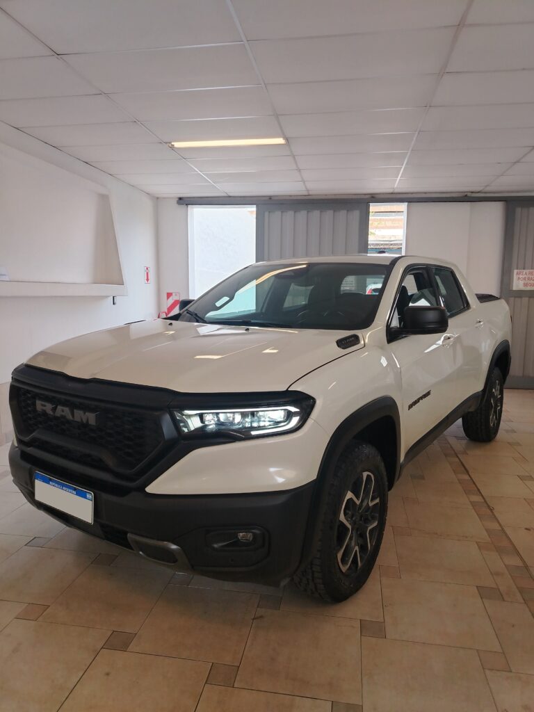 RAM RAMPAGE REBEL 4X4