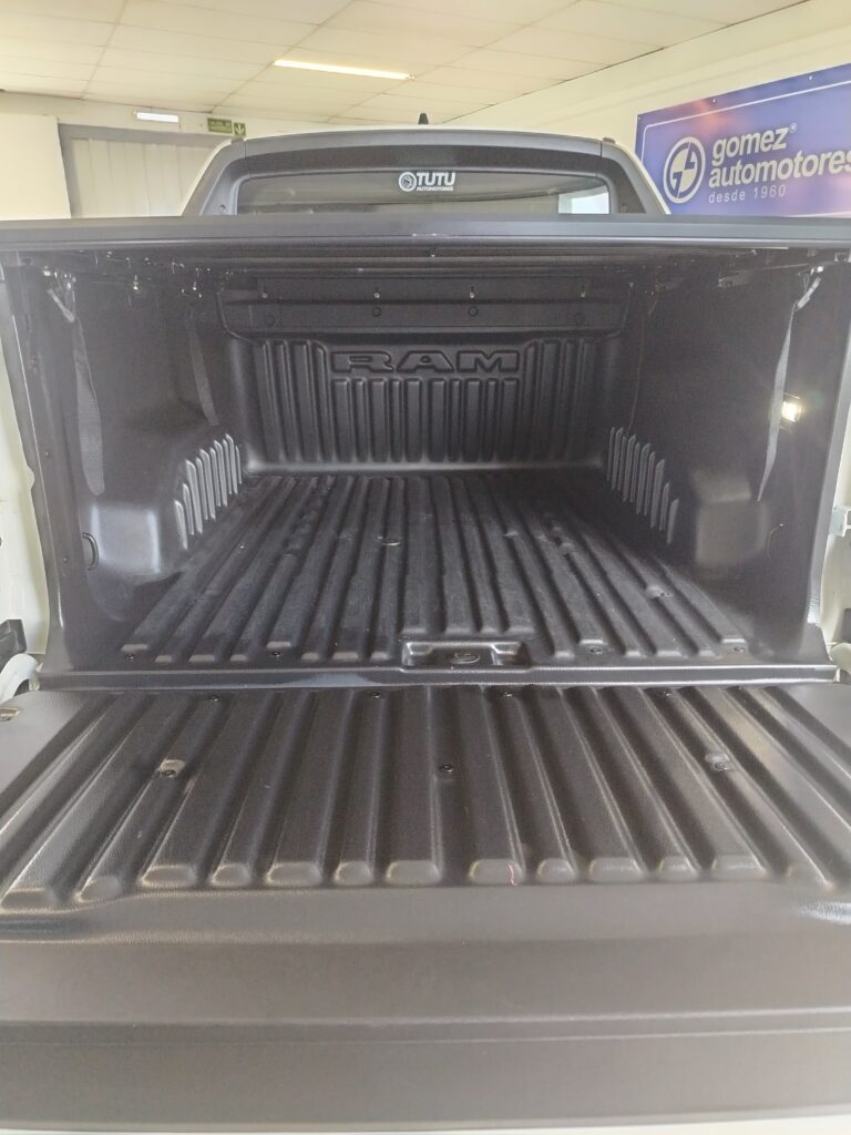 RAM RAMPAGE REBEL 4X4